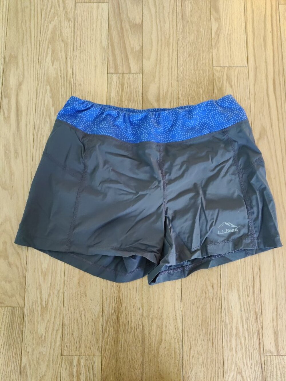 LL Bean athletic short medium